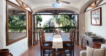 Colorful 3-BR Poolside Villa with a Private In-Room Hot Tub at Luxury Resort