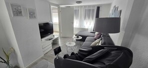 Een smart-tv, videogames en boeken