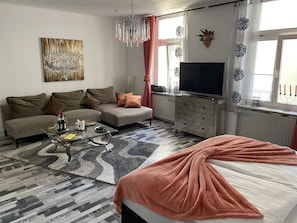 2 chambres, fer et planche à repasser, Wi-Fi, draps fournis