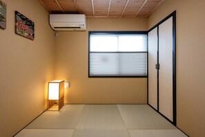 Casa adossada clàssica | 1 dormitori, wifi gratuïta i roba de llit