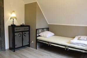 3 間睡房、熨斗/熨衫板、免費 Wi-Fi、床單