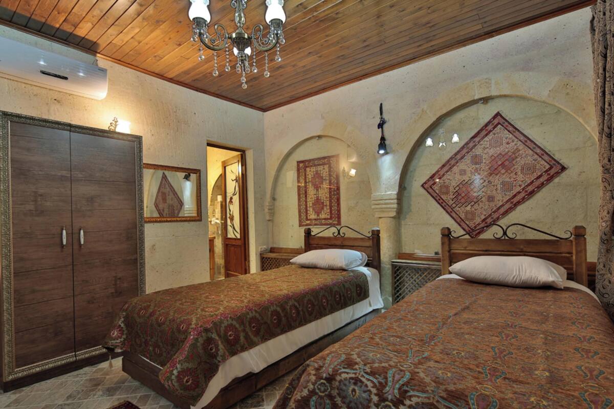 Sábanas italianas Frette, ropa de cama de alta calidad y minibar