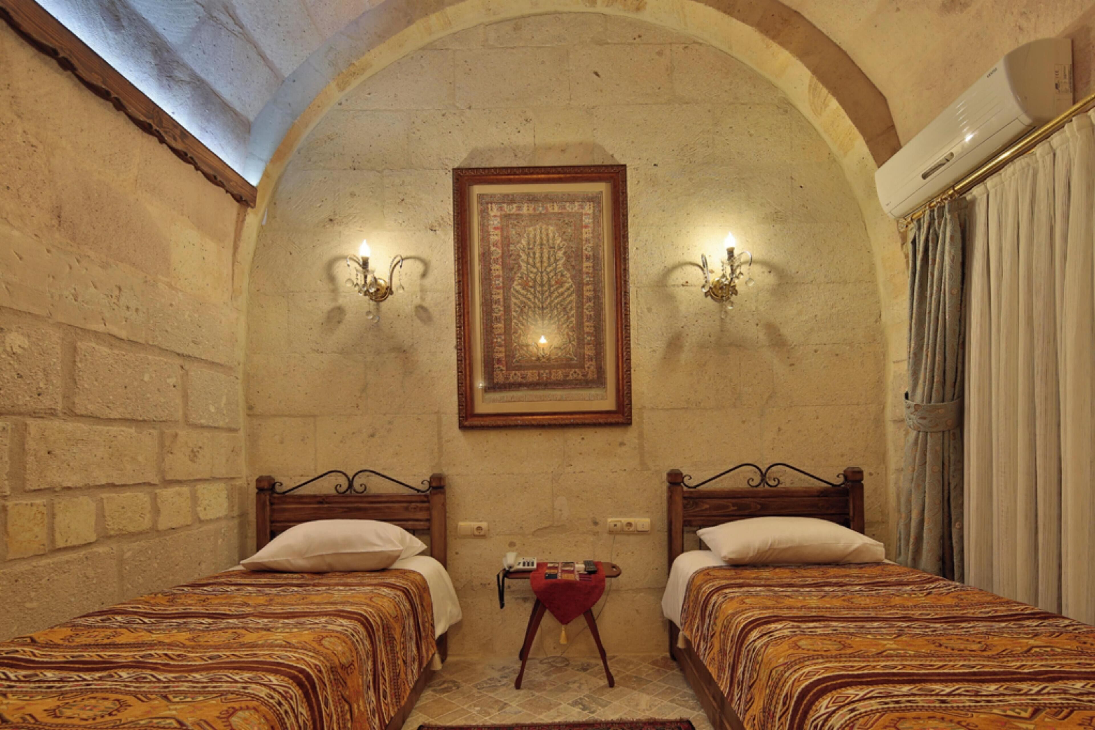 Sábanas italianas Frette, ropa de cama de alta calidad y minibar 