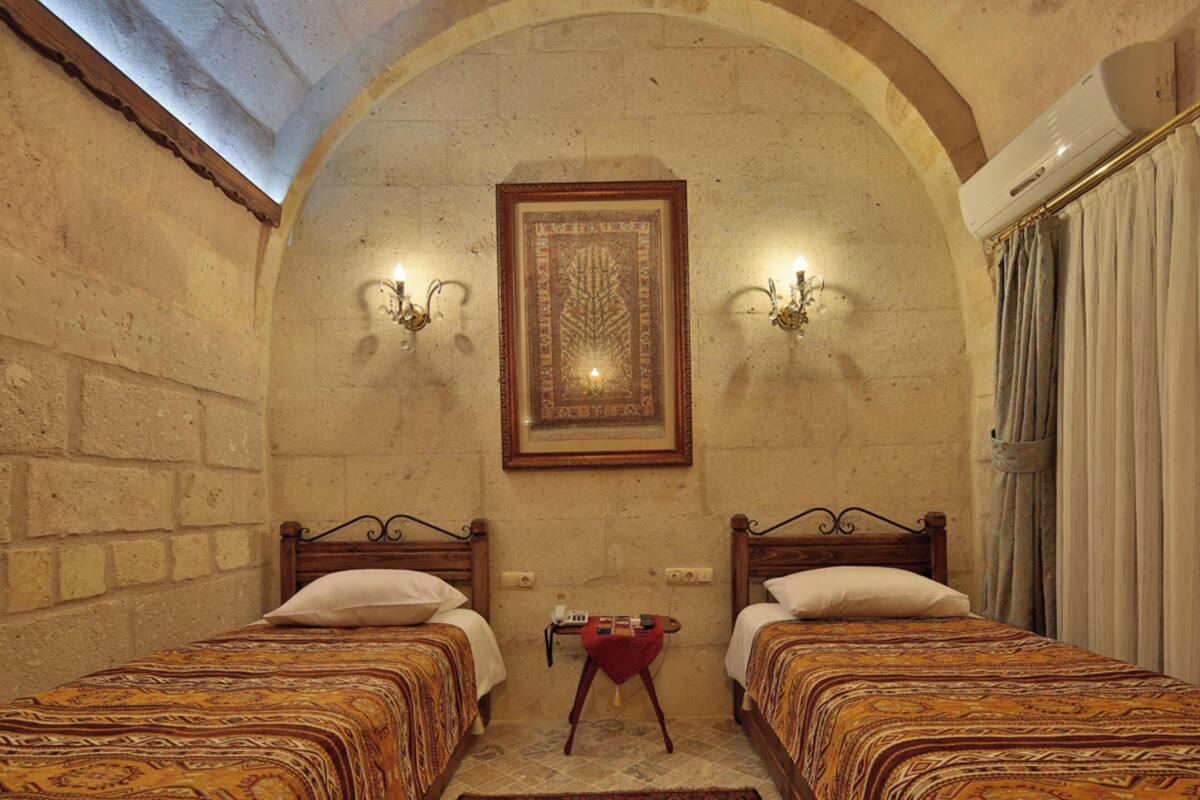 Sábanas italianas Frette, ropa de cama de alta calidad y minibar