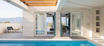 Amazing home in Povlja