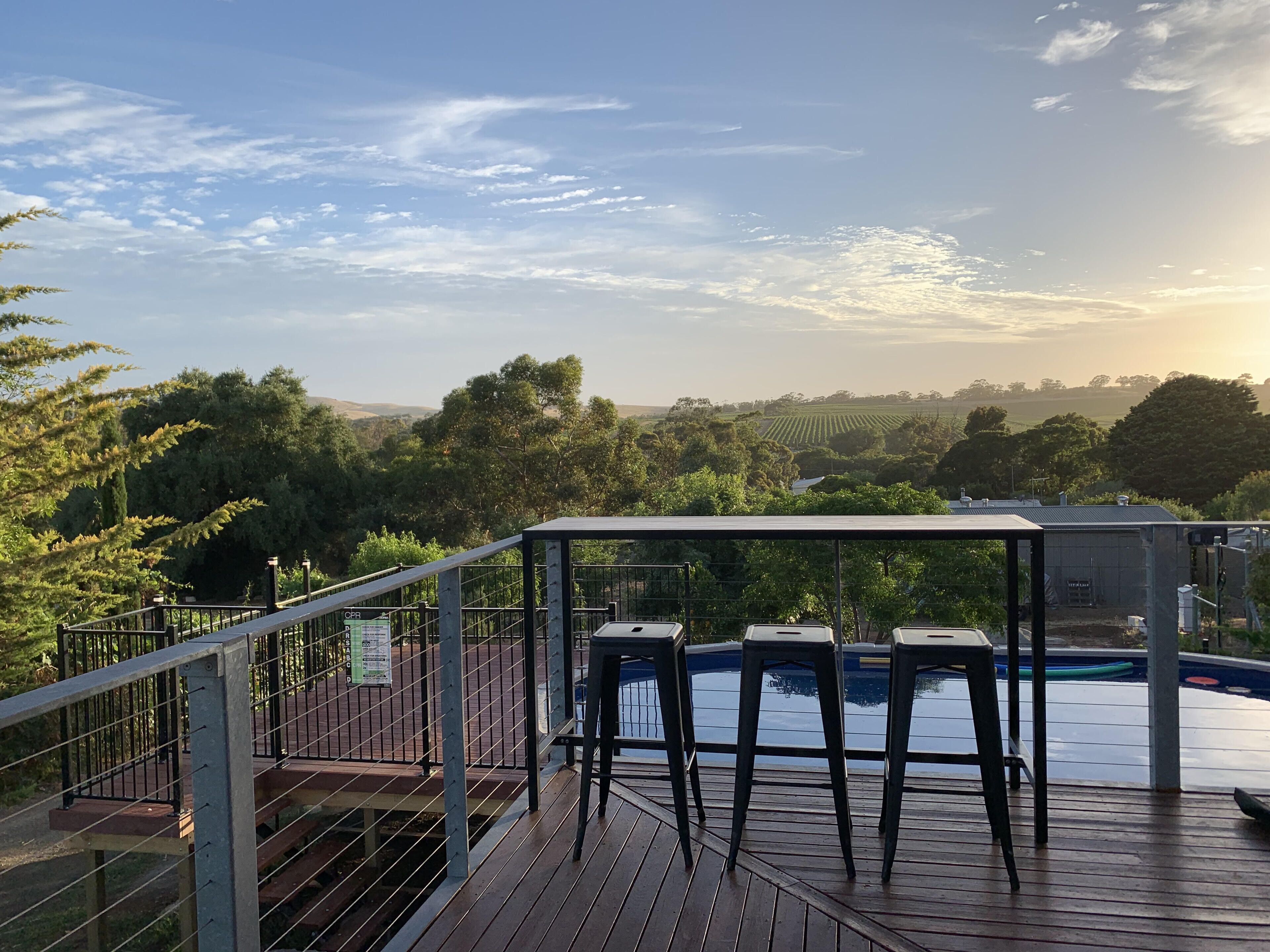 4br house with pool in quiet spot (sleeps 10)