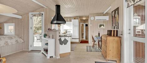 3 Schlafzimmer, Reisekinderbett, kostenloses WLAN