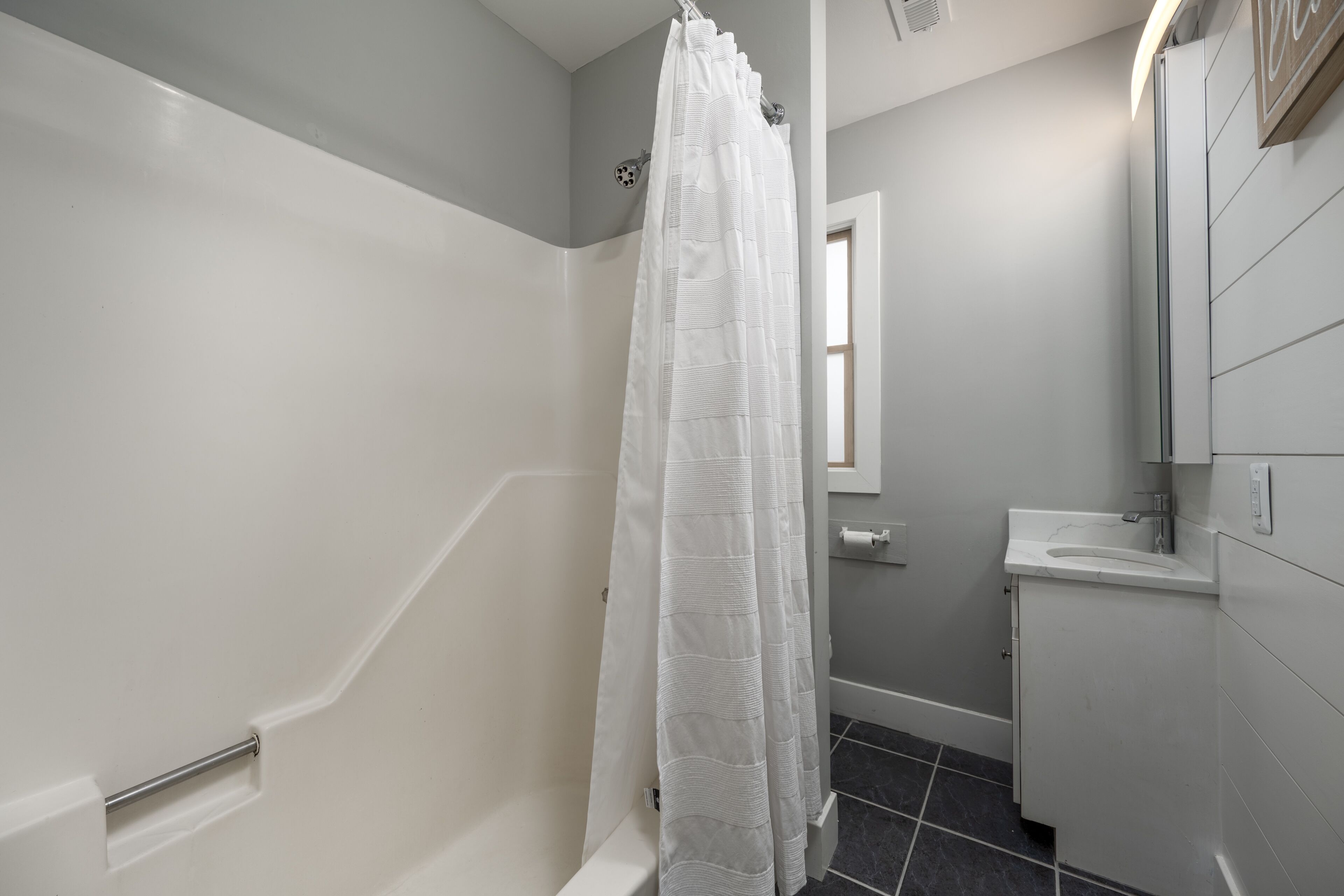 1st Fl Hall Bath