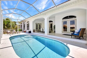 Outdoor pool, a heated pool - NEW LISTING Sunshine Retreat (Naples)