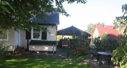 Ferienhaus in Bernau bei Berlin in ruhiger Lage mit Veranda und Terrasse