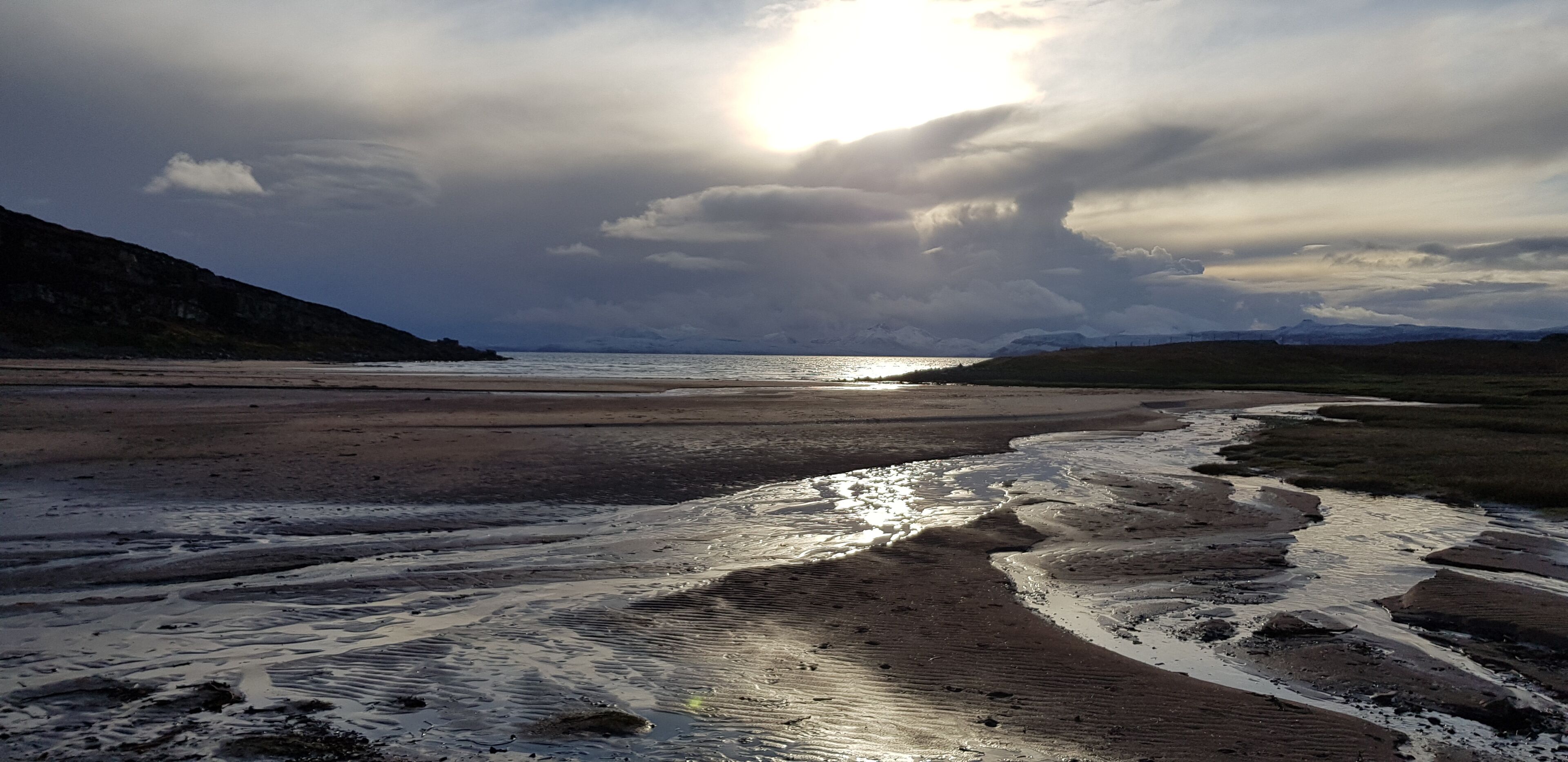 Playa en los alrededores y toallas de playa 
