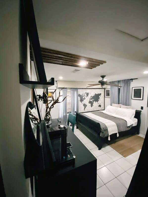 1 bedroom, desk, iron/ironing board, free WiFi