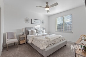 2 slaapkamers, een strijkplank/strijkijzer, gratis wifi, beddengoed