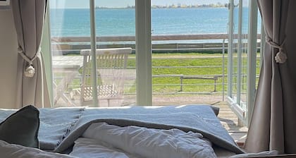 Strandhaus-Fehmarn, Backbord, Meerblick und Strand vor der Tür