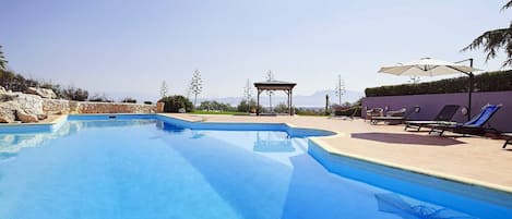 Utomhuspool