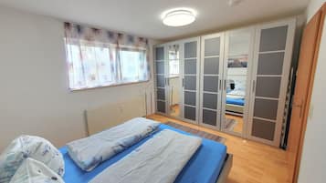 1 Schlafzimmer, Bügeleisen/Bügelbrett, kostenloses WLAN, Bettwäsche