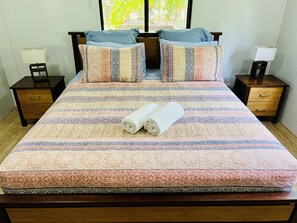 2 Schlafzimmer, Bügeleisen/Bügelbrett, Bettwäsche