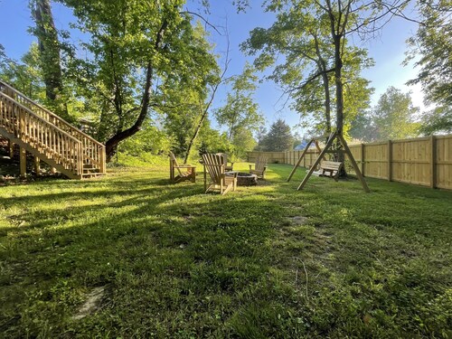 NEW- THE DRAGON CABIN-US 129-SMOKY MOUNTAINS