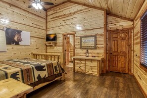 6 bedrooms, iron/ironing board, travel cot, free WiFi