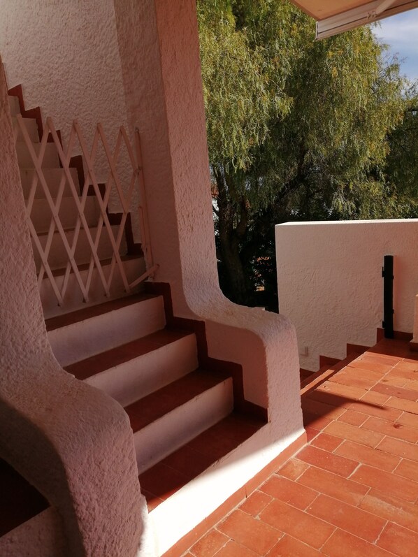 Enceinte de lâhĂ©bergement