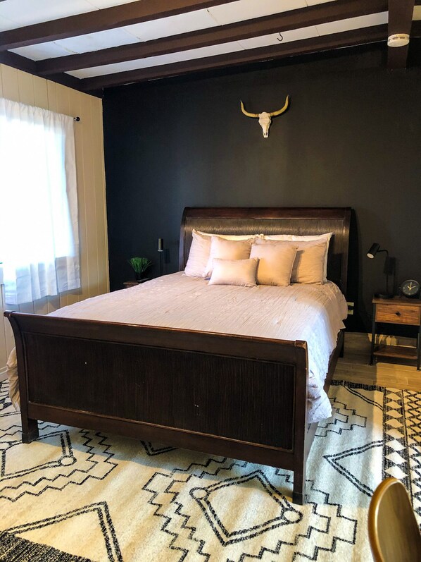 1 bedroom, free WiFi, bed sheets