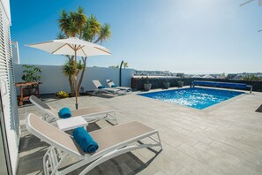 Piscine extérieure, piscine chauffée