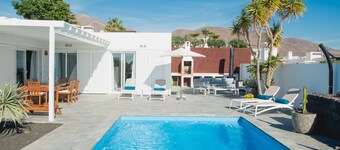 Exclusive luxury villa, private pool, Las Coloradas Playa Blanca, Lanzarote, sea view