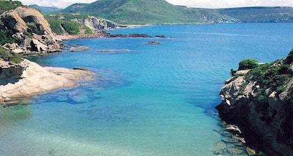 Apartment "The Tower" 2 rooms, 1 min walk to the beach!