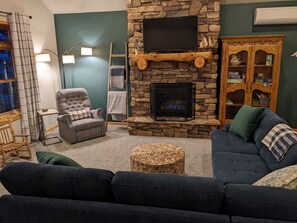 Smart TV, fireplace, video game console, Netflix