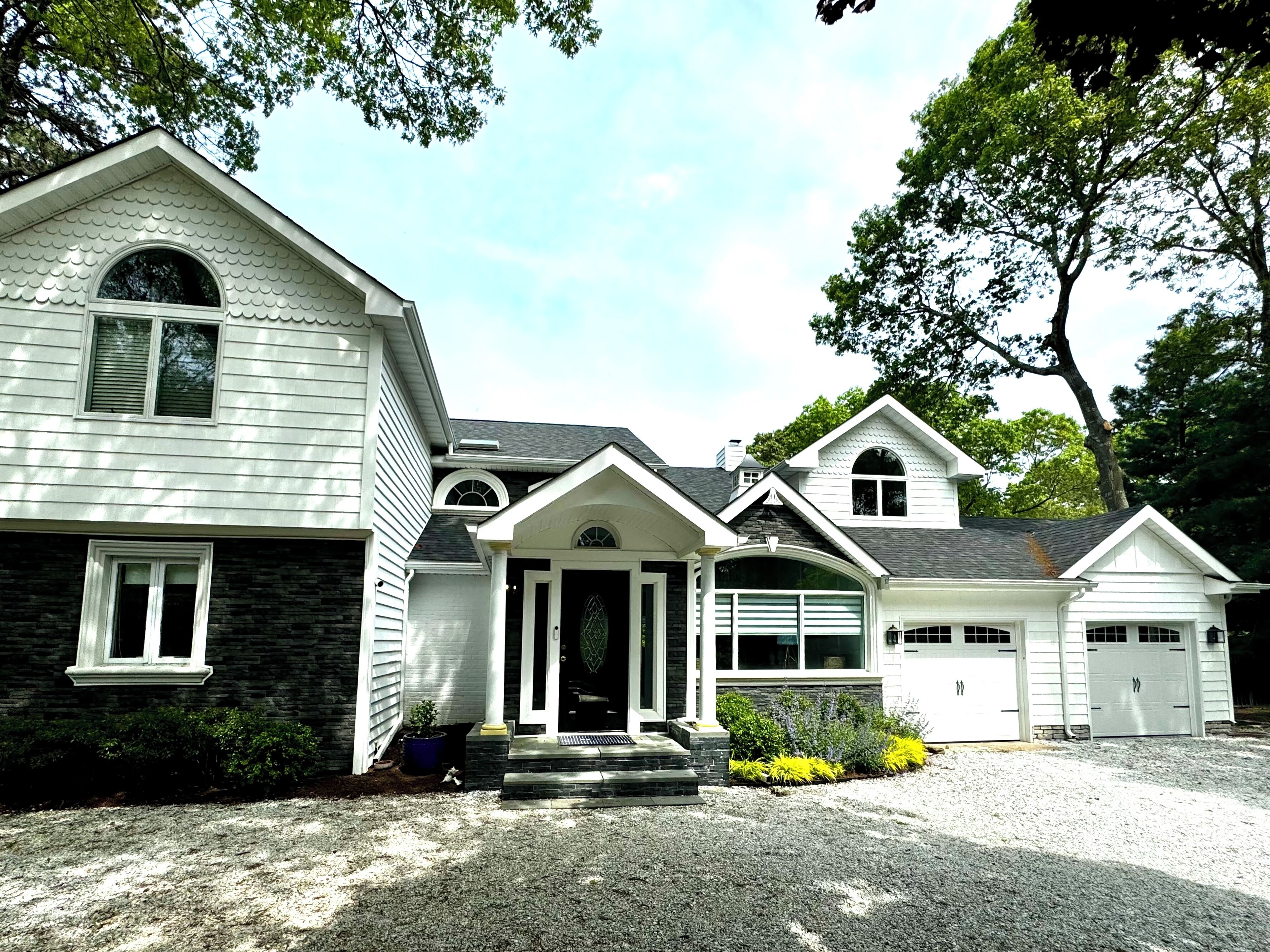 Spacious 5BR Beach House with Heated Pool & Renovated Kitchen