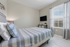 3 Schlafzimmer, Bügeleisen/Bügelbrett, Reisekinderbett, WLAN