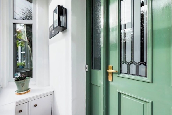 Front door inside porch