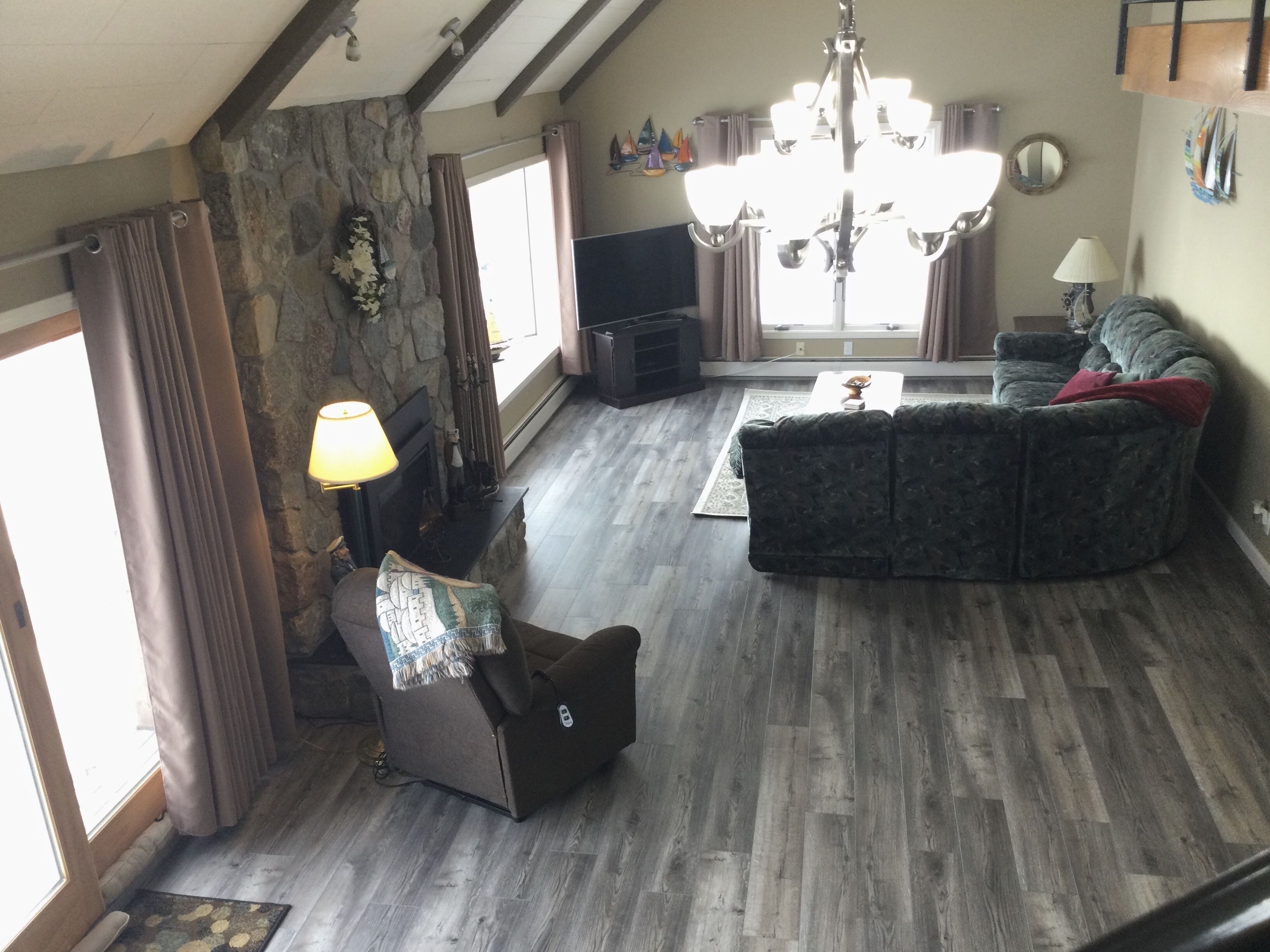 GREAT SANDY BEACH, WATCH THE SUNRISE FROM THIS BEAUTIFUL HOME ON LAKE HURON.