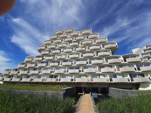 Exterior - Sunny apartment in unique building (De Haan)