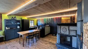 Geladeira, fogão, cooktop, lava-louças