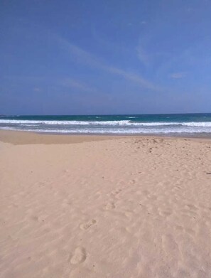 On the beach - Serendip Villa Holiday  Home  (matara talalla beach)