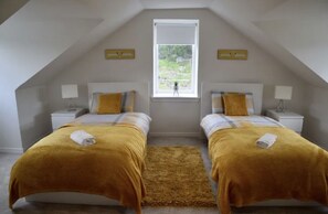 5 chambres, fer et planche à repasser, Wi-Fi gratuit, draps fournis