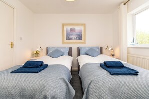 3 bedrooms, iron/ironing board, free WiFi, bed sheets