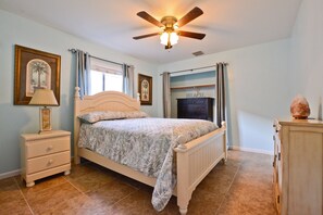 3 camere, una scrivania, Wi-Fi gratuito, lenzuola