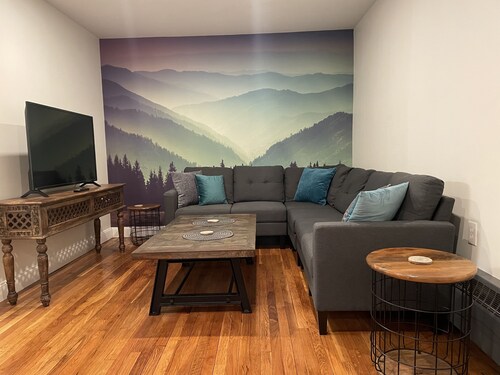 Newly renovated1 Bedroom 1 Bath in the Heart of Downtown Ellsworth. 