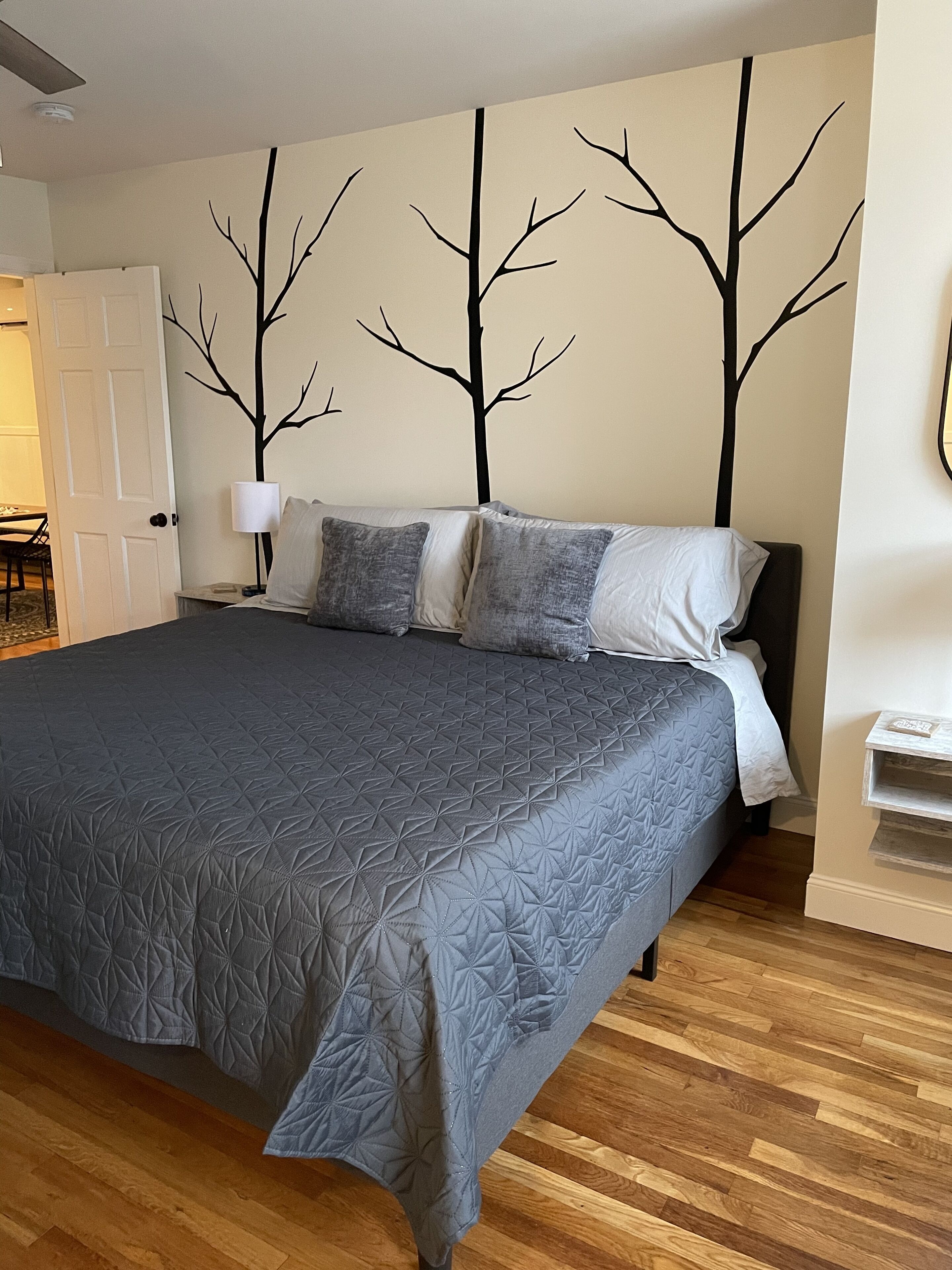 1 chambre, bureau, fer et planche à repasser, Wi-Fi gratuit