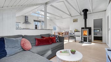 Télévision, cheminée