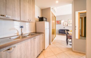 Kühlschrank, Herdplatte