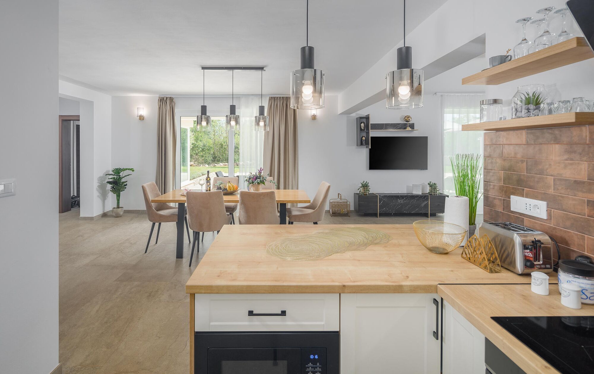 Refrigerador, horno, parrilla de estufa y lavavajillas 