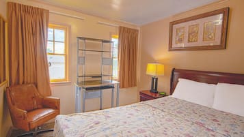 Quarto, 2 camas de casal, para não fumantes | Ferros/tábuas de passar roupa, Wi-Fi de cortesia, roupa de cama