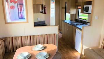 Standard Mobile Home | Living area | Flat-screen TV