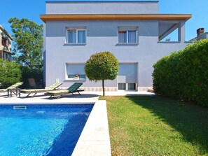 Pool - Villa with air conditioning and pool (Pula)