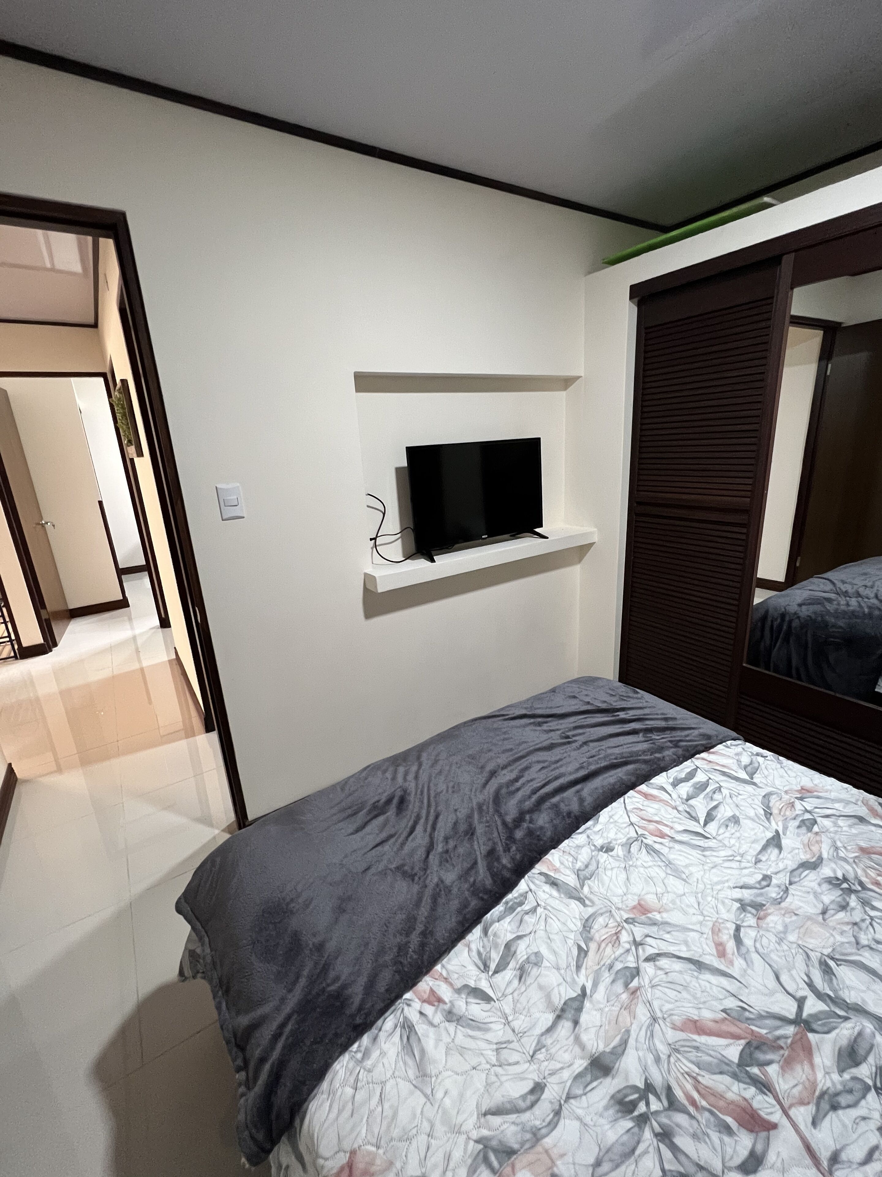 2 chambres, bureau, fer et planche à repasser, Wi-Fi gratuit