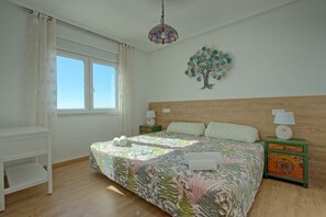 3 habitaciones, tabla de planchar con plancha y wifi gratis 