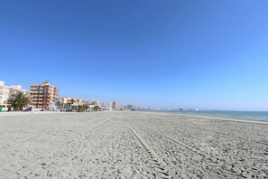 Vlak bij het strand